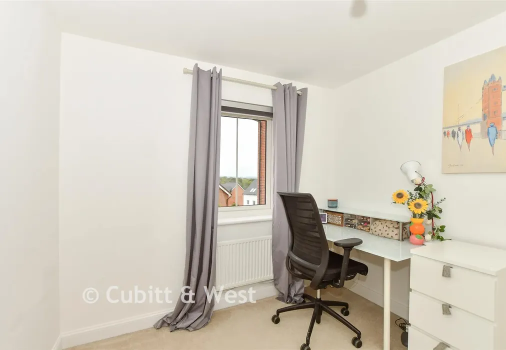 Bedroom 3 - Massey Way, Haywards Heath, West Sussex - Wards of Kent