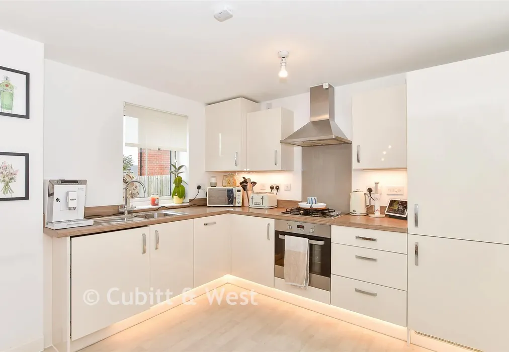 Kitchen/Dining Room - Massey Way, Haywards Heath, West Sussex - Wards of Kent