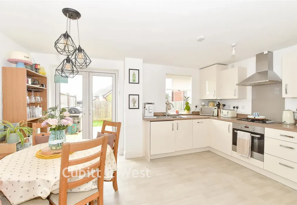Kitchen/Dining Room - Massey Way, Haywards Heath, West Sussex - Wards of Kent