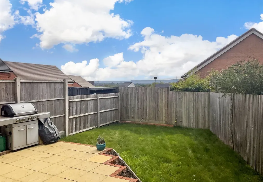 Rear Garden - Massey Way, Haywards Heath, West Sussex - Wards of Kent