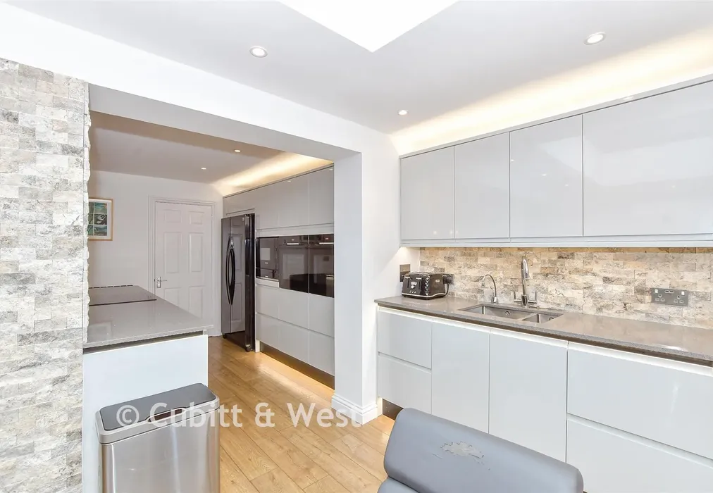 Internal Lifestyle Photograph - Harrier Close, Waterlooville, Hampshire - Wards of Kent