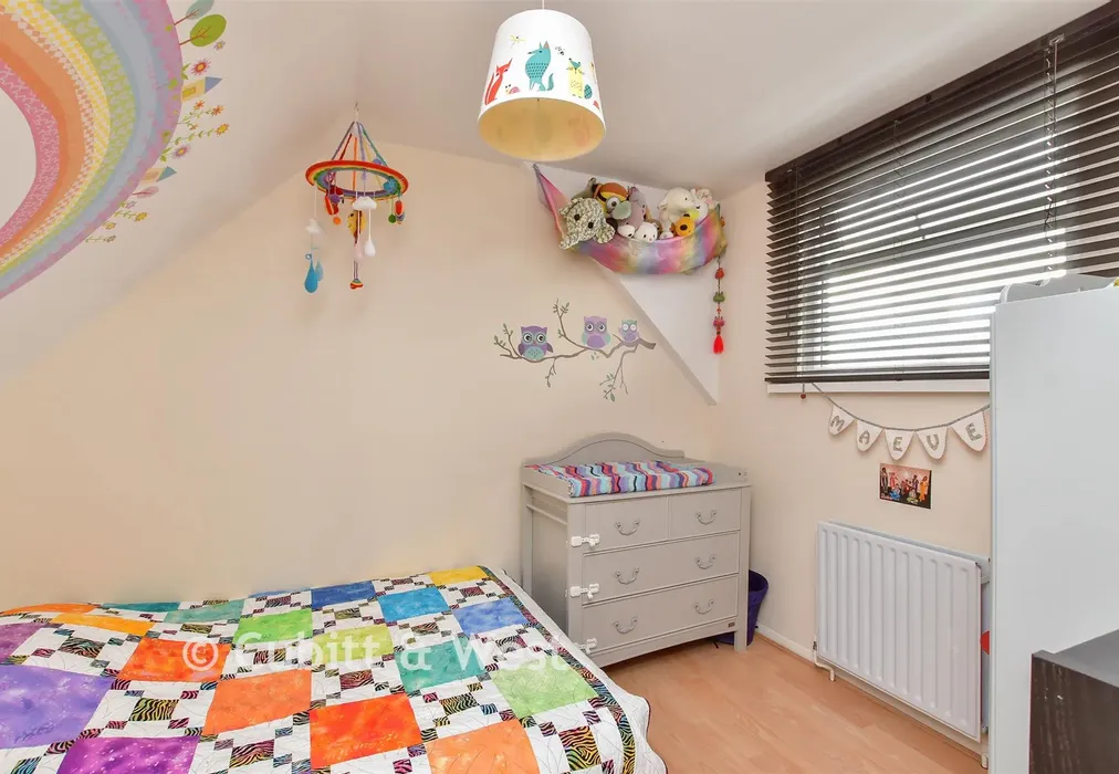 Bedroom 2 - Downsview Avenue, Woodingdean, Brighton, East Sussex - Wards of Kent