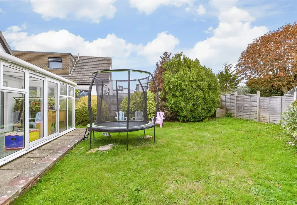Rear Garden - Downsview Avenue, Woodingdean, Brighton, East Sussex - Wards of Kent