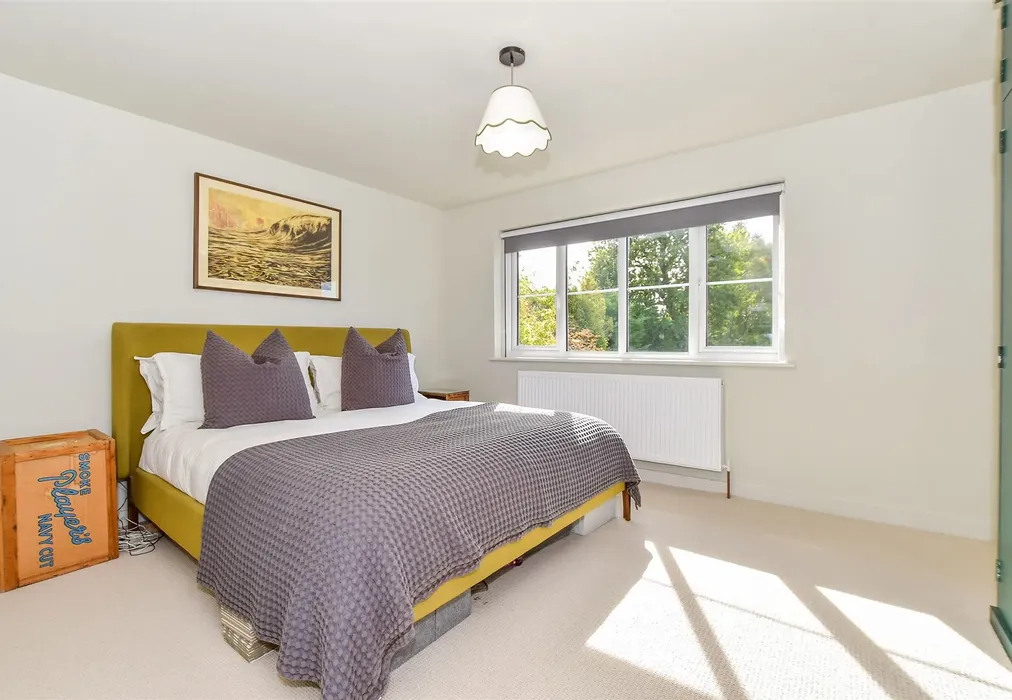 Bedroom 1 - Forson Close, Tenterden, Kent - Wards of Kent