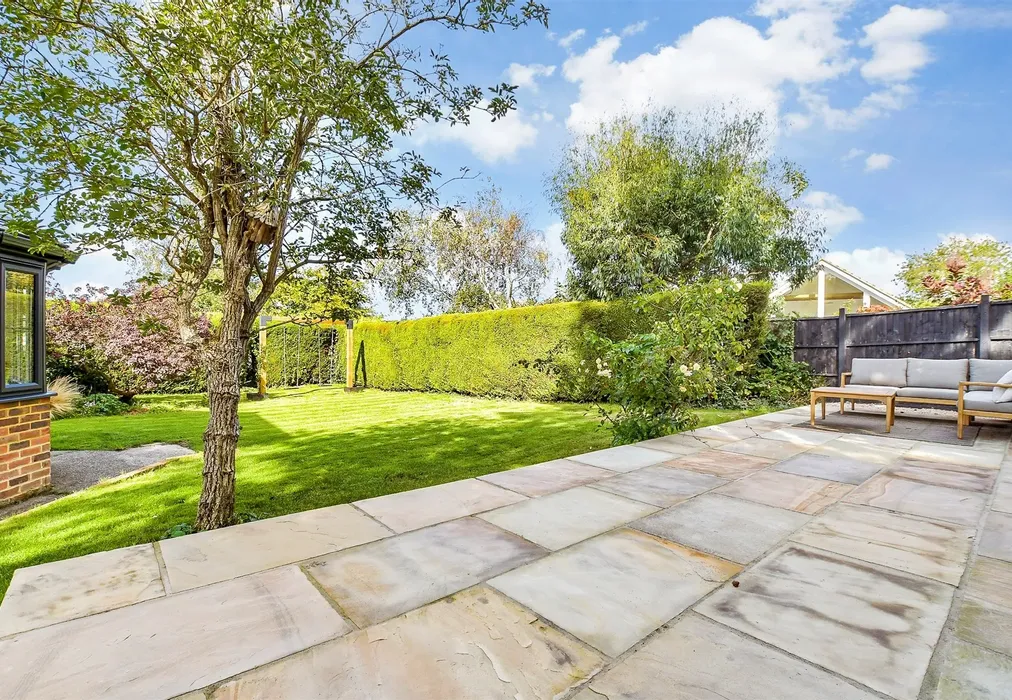 Patio / Decking - Forson Close, Tenterden, Kent - Wards of Kent