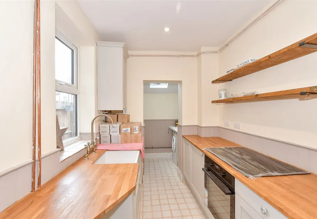 Kitchen - St. Peter's Grove, Canterbury, Kent - Wards of Kent