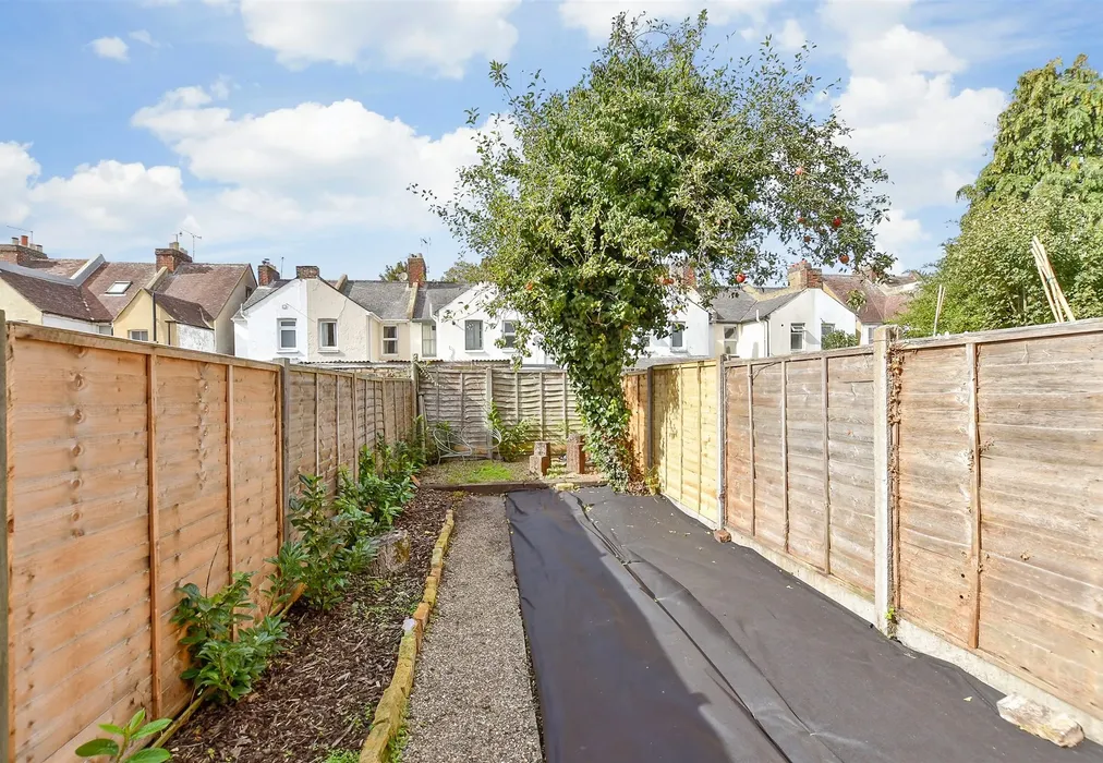 Ground Floor - St. Peter's Grove, Canterbury, Kent - Wards of Kent