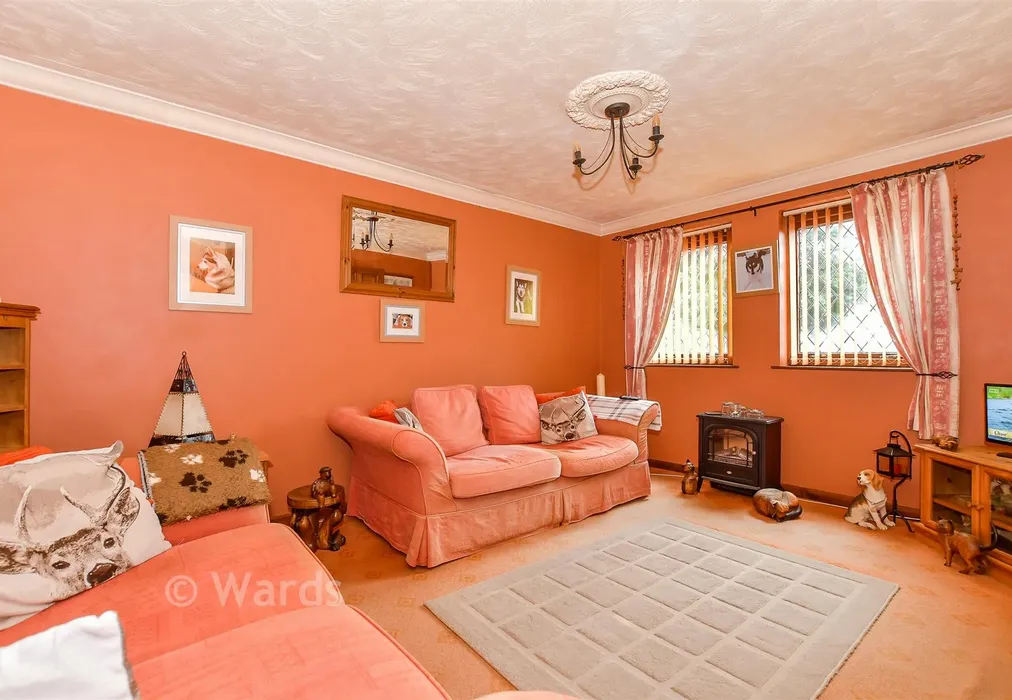 Living Room - Hunton Road, Chainhurst, Marden, Kent - Wards of Kent