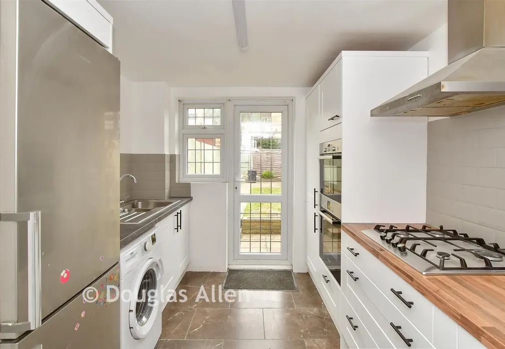 Kitchen - Abbs Cross Gardens, Hornchurch, Essex - Wards of Kent