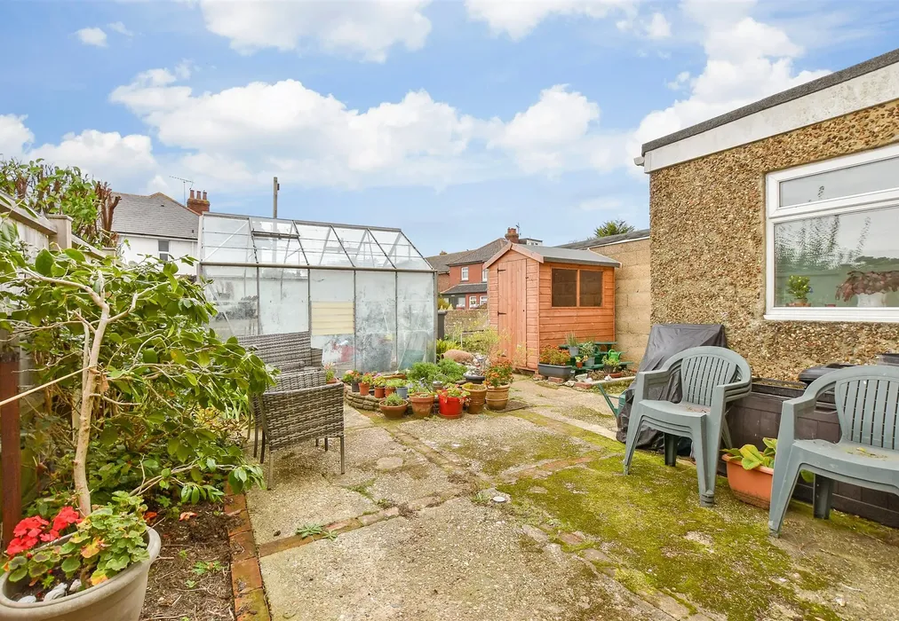 Rear Garden - Lucerne Road, Shanklin, Isle of Wight - Wards of Kent