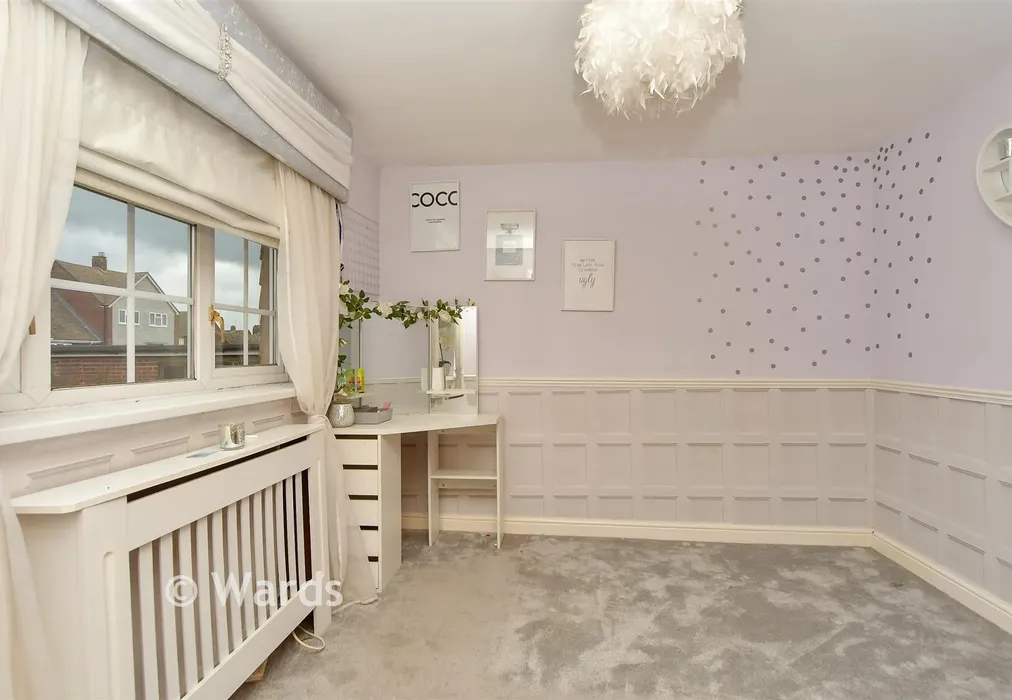 Bedroom 1 - Downsview, Chatham, Kent - Wards of Kent