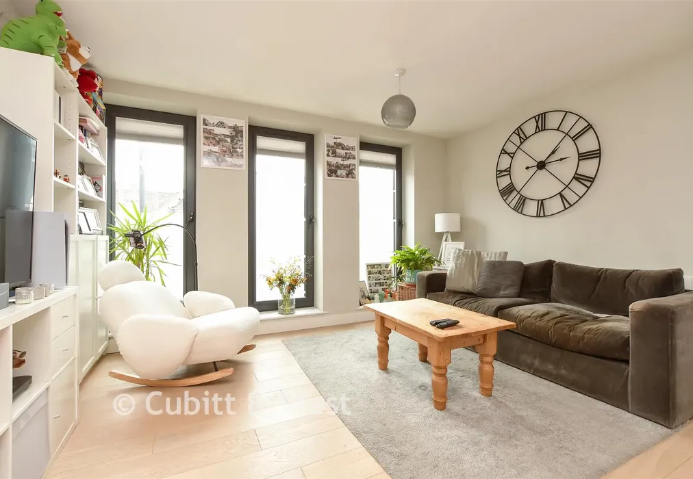 Lounge/Kitchen/Diner - High Street, Dorking, Surrey - Wards of Kent