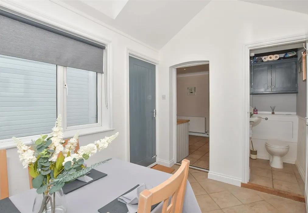 Dining Room - Cross Road, Walmer, Deal, Kent - Wards of Kent