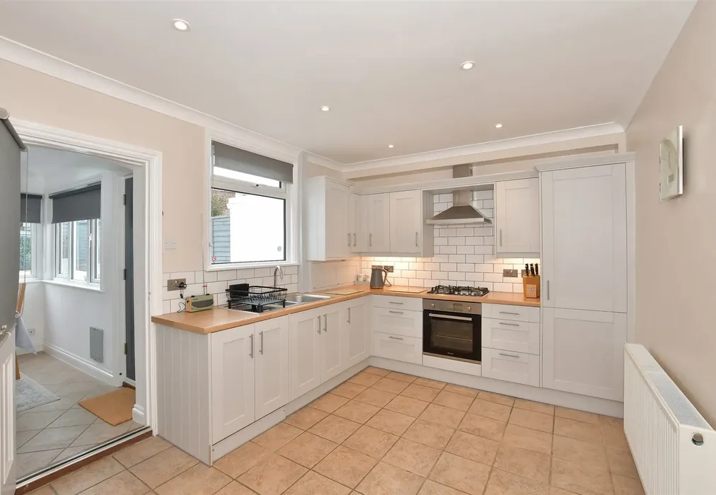 Kitchen - Cross Road, Walmer, Deal, Kent - Wards of Kent