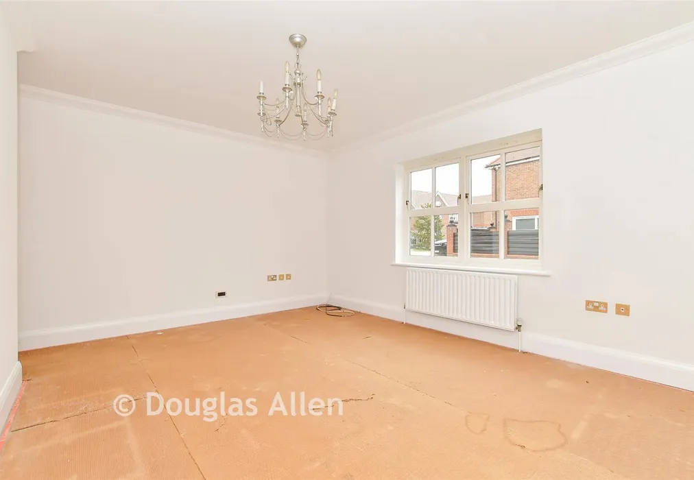 Family Room - Teazle Meade, Thornwood, Epping, Essex - Wards of Kent