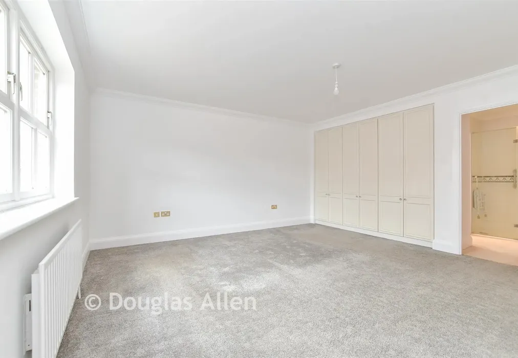 Bedroom 1 - Teazle Meade, Thornwood, Epping, Essex - Wards of Kent