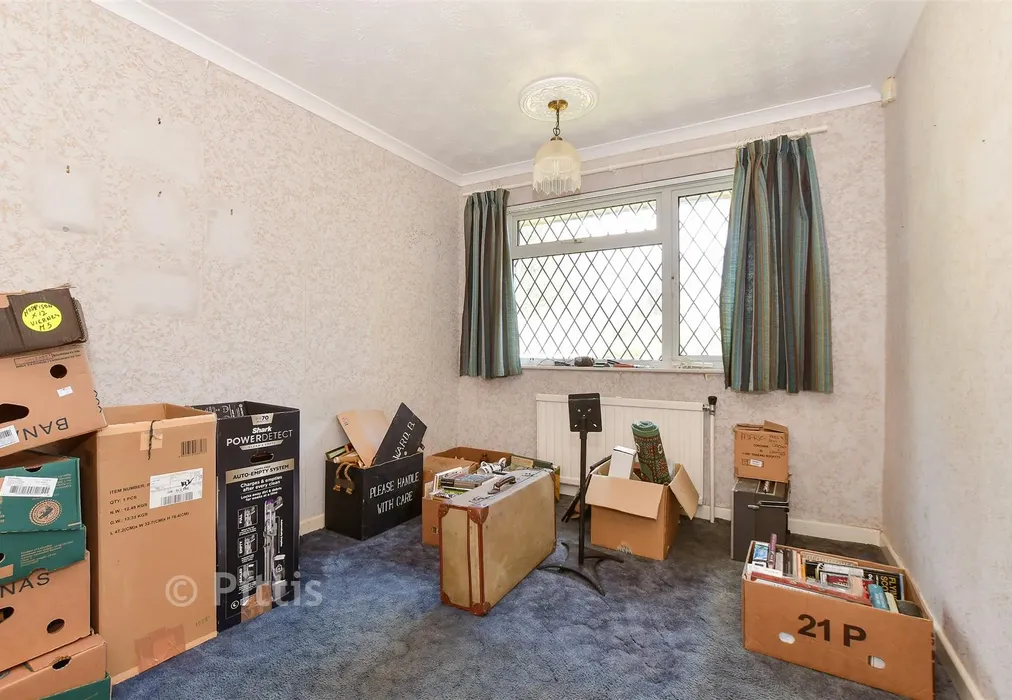 Bedroom 3 - Thornton Manor Drive, Ryde, Isle of Wight - Wards of Kent