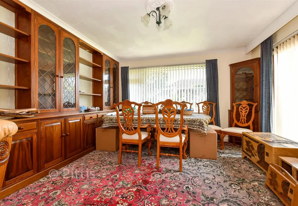 Dining Area - Thornton Manor Drive, Ryde, Isle of Wight - Wards of Kent