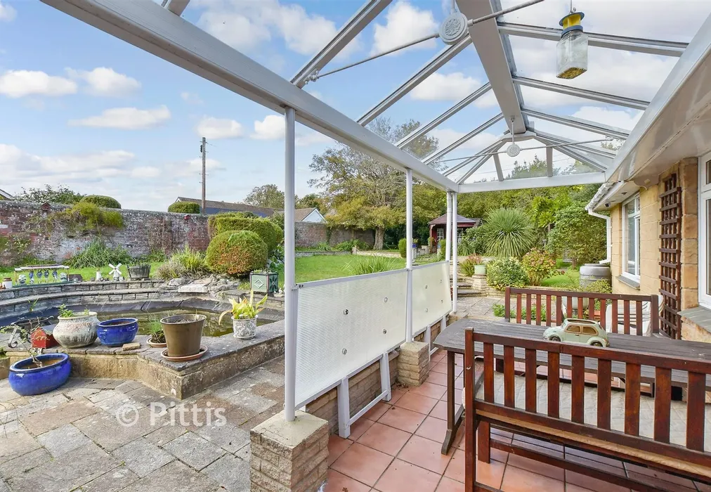 External Feature - Thornton Manor Drive, Ryde, Isle of Wight - Wards of Kent