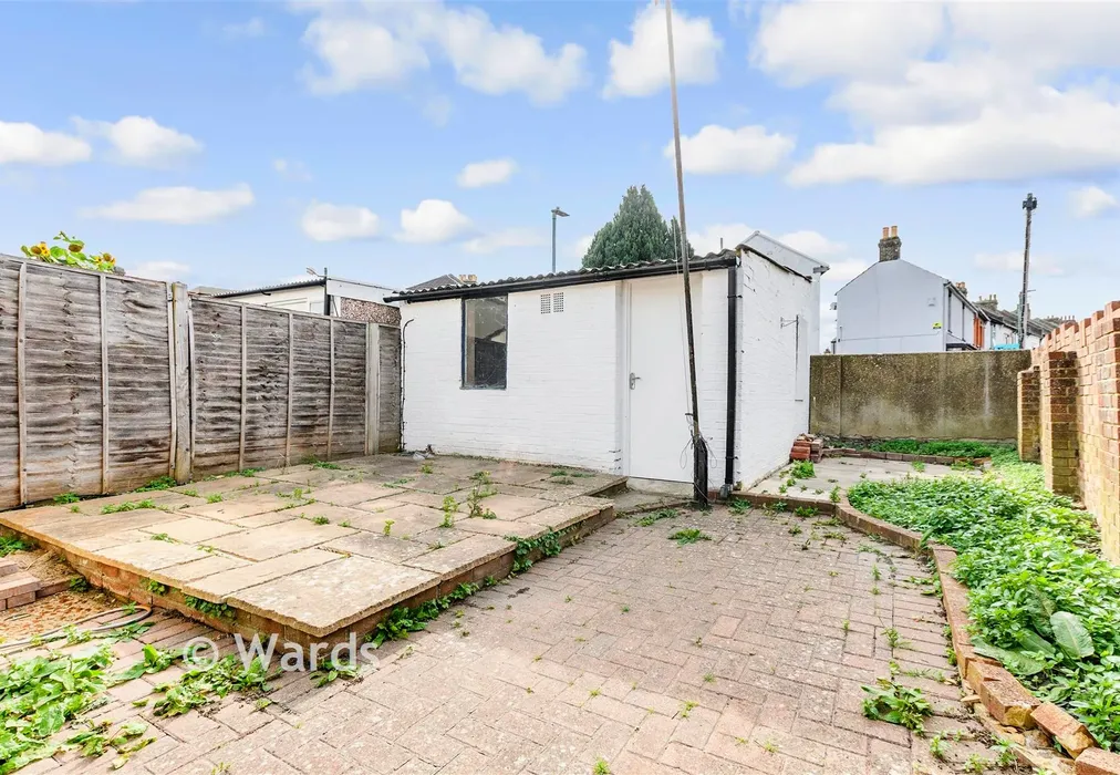 Rear Garden - Byron Road, Gillingham, Kent - Wards of Kent