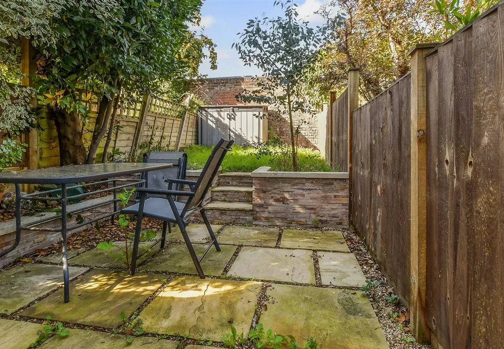 Patio / Decking - Woodside Road, Tonbridge, Kent - Wards of Kent