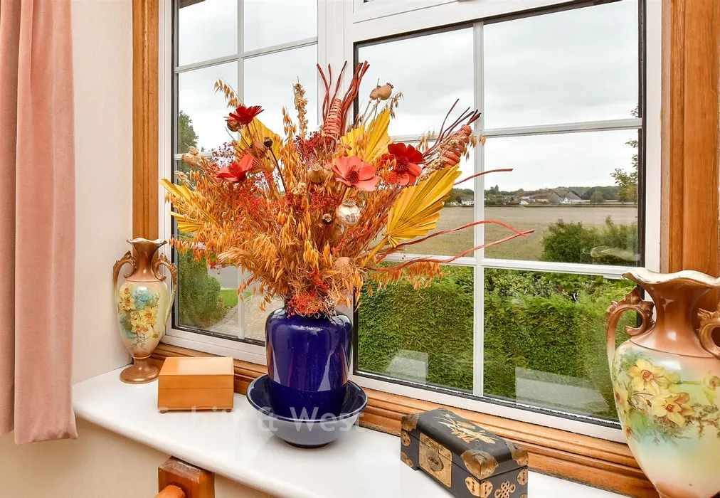 Internal Lifestyle Photograph - Copthill Lane, Kingswood, Surrey - Wards of Kent