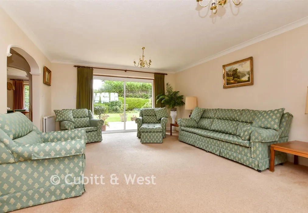 Lounge - Copthill Lane, Kingswood, Surrey - Wards of Kent