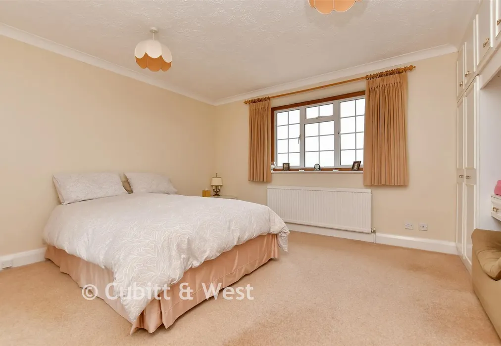 Bedroom 1 - Copthill Lane, Kingswood, Surrey - Wards of Kent