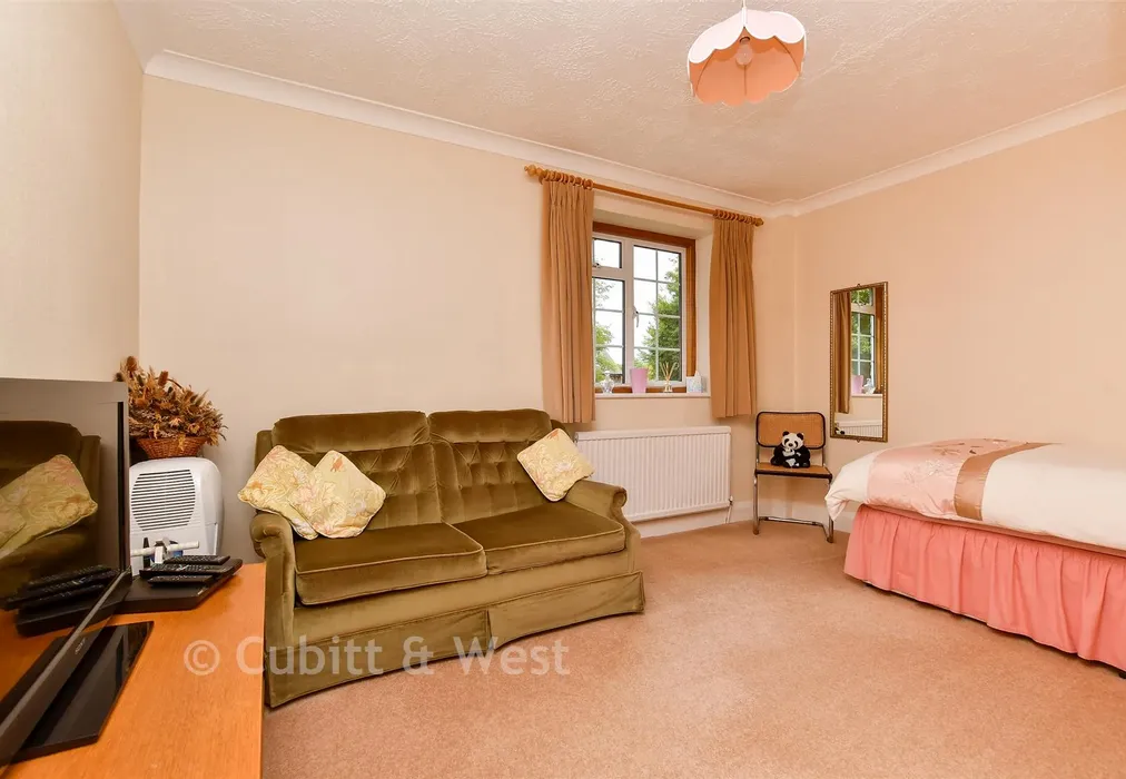Bedroom 2 - Copthill Lane, Kingswood, Surrey - Wards of Kent