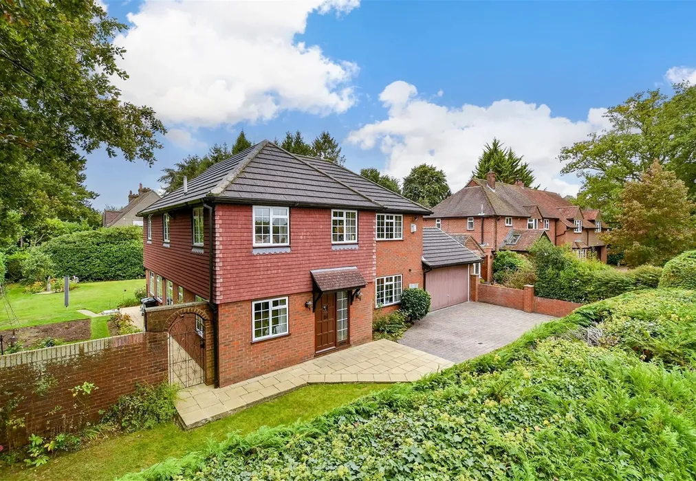 Street View - Copthill Lane, Kingswood, Surrey - Wards of Kent