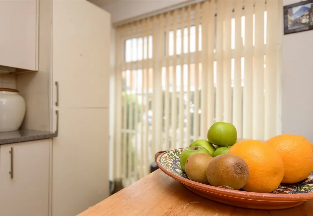 Internal Lifestyle Photograph - Parritt Road, Redhill, Surrey - Wards of Kent