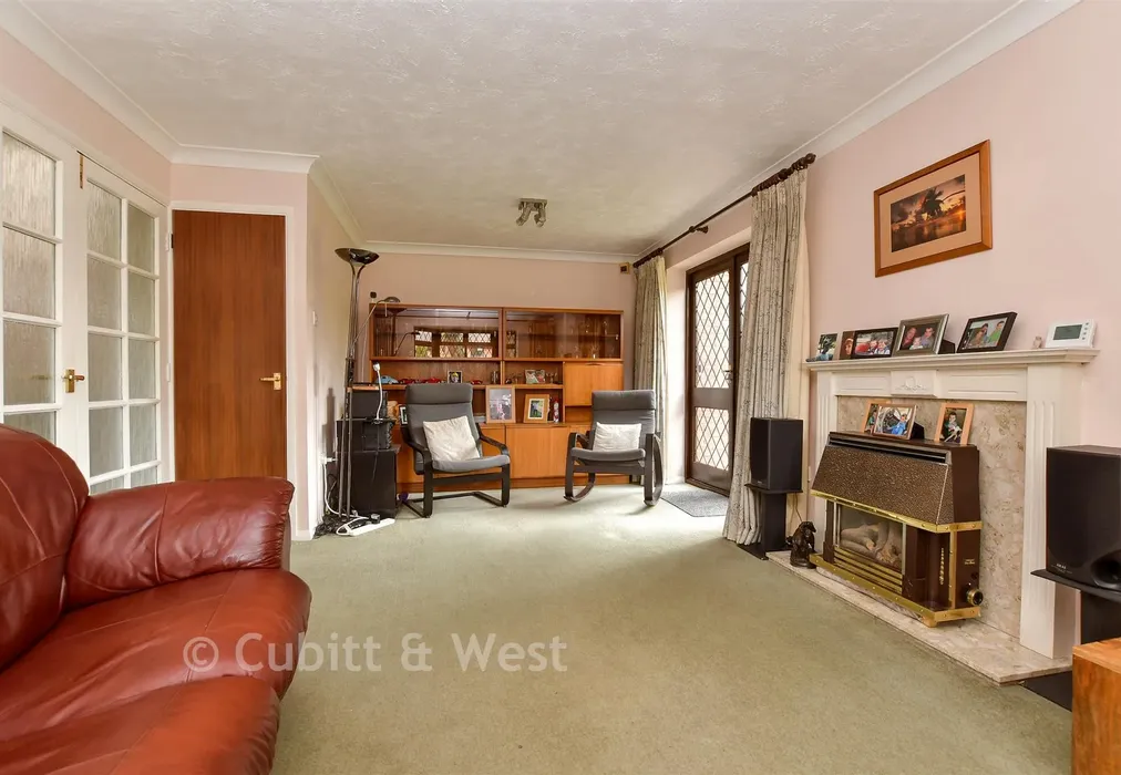 Lounge - Penrose Road, Fetcham, Leatherhead, Surrey - Wards of Kent