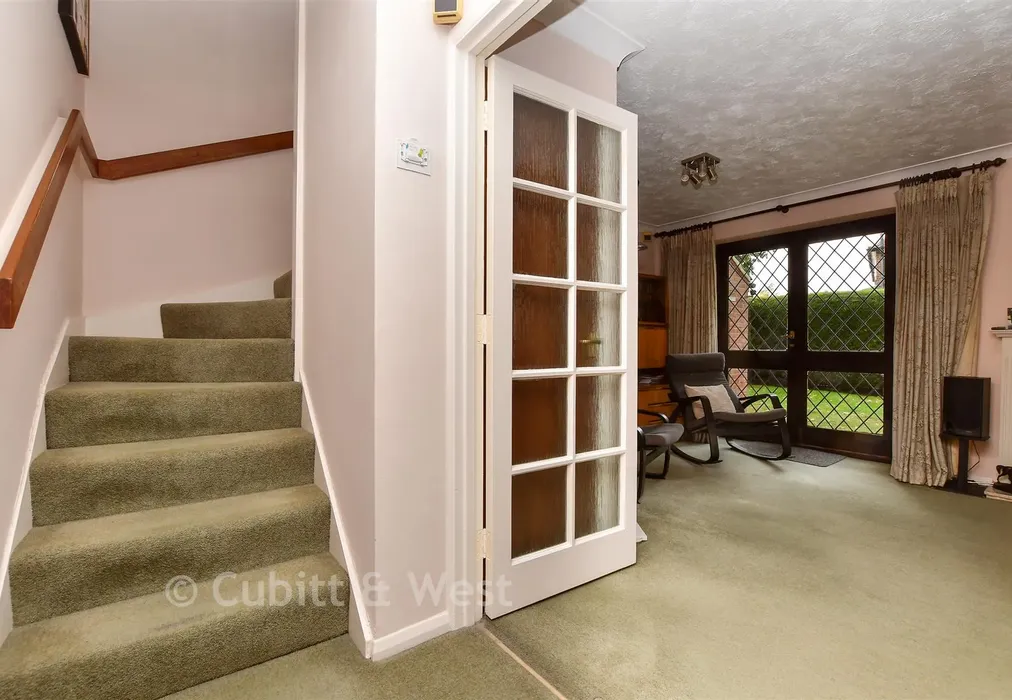 Internal Lifestyle Photograph - Penrose Road, Fetcham, Leatherhead, Surrey - Wards of Kent