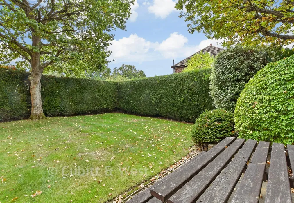 Rear Garden - Penrose Road, Fetcham, Leatherhead, Surrey - Wards of Kent