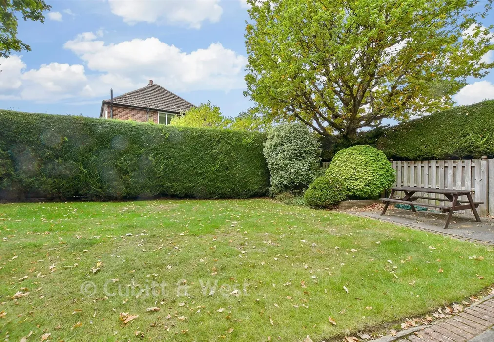 Rear Garden - Penrose Road, Fetcham, Leatherhead, Surrey - Wards of Kent