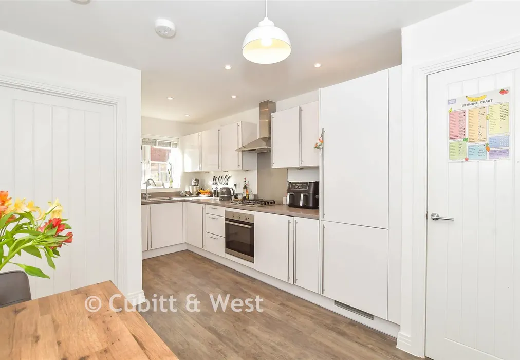 Kitchen/ Breakfast Room - Acacia Crescent, Angmering, West Sussex - Wards of Kent