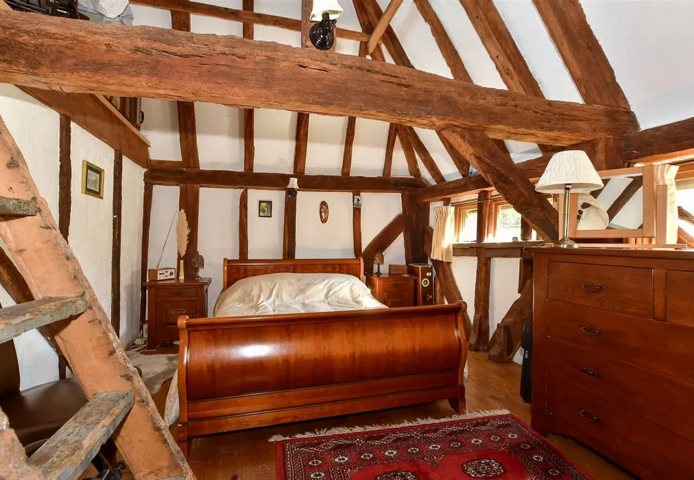 Bedroom 2 - Snatts Road, Uckfield, East Sussex - Wards of Kent