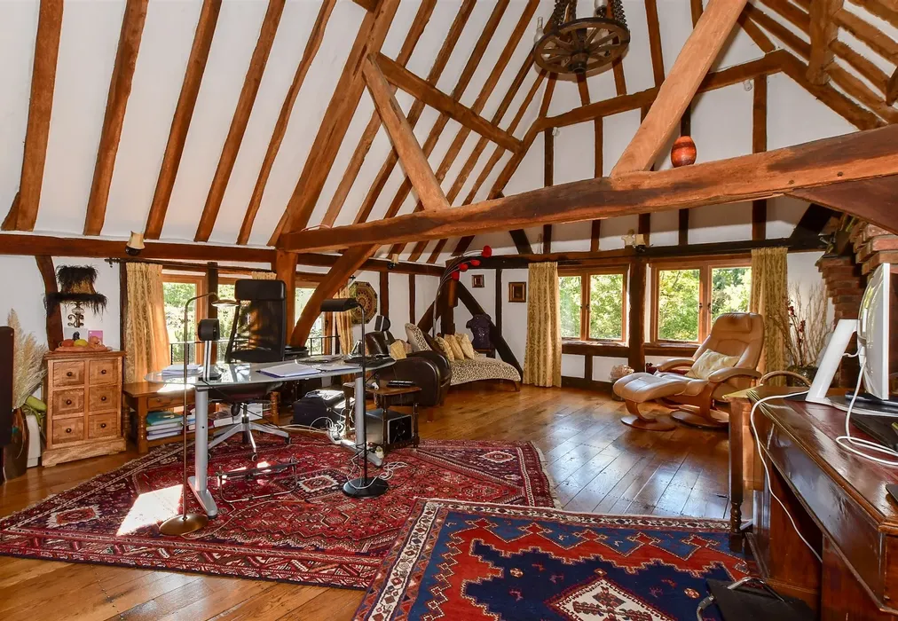 Lounge - Snatts Road, Uckfield, East Sussex - Wards of Kent