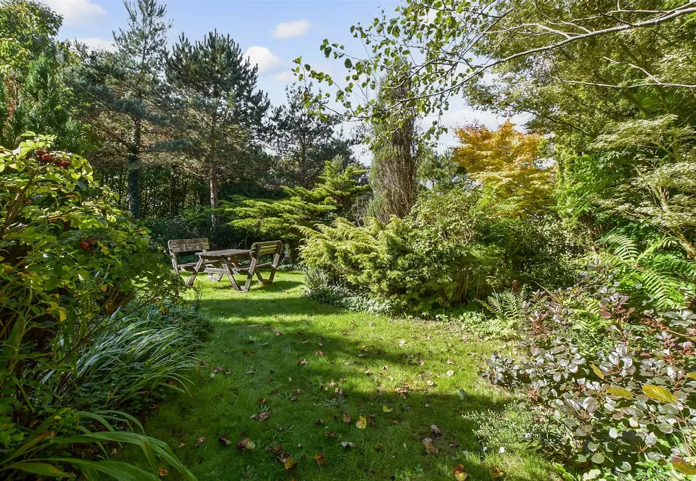 Rear Garden - Snatts Road, Uckfield, East Sussex - Wards of Kent