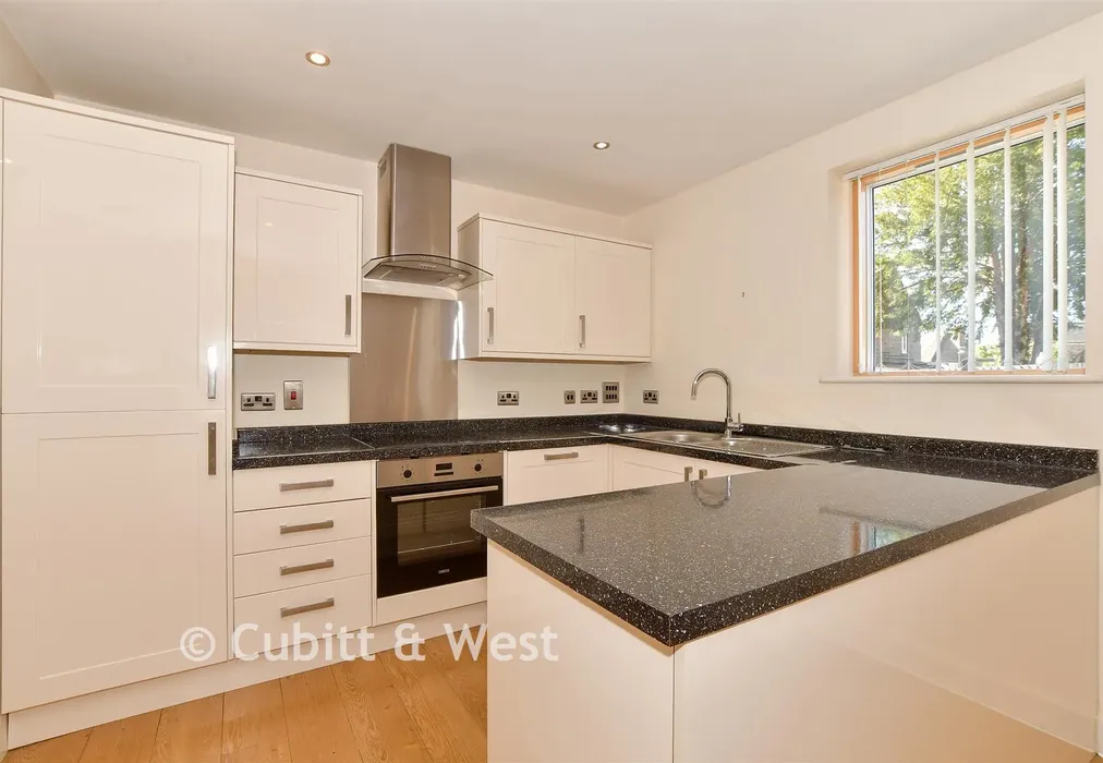 Lounge/Kitchen - Denne Parade, Horsham, West Sussex - Wards of Kent