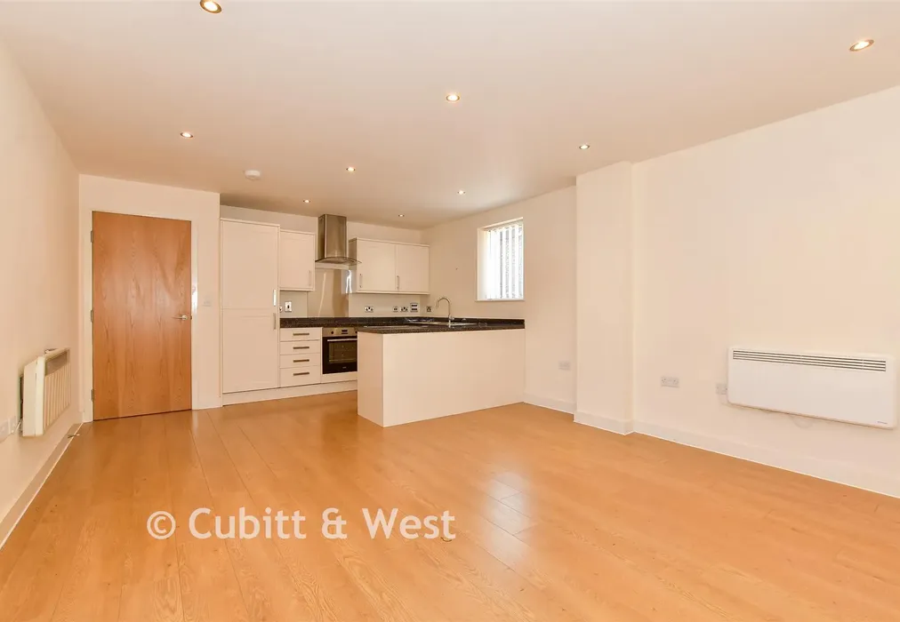 Lounge/Kitchen - Denne Parade, Horsham, West Sussex - Wards of Kent