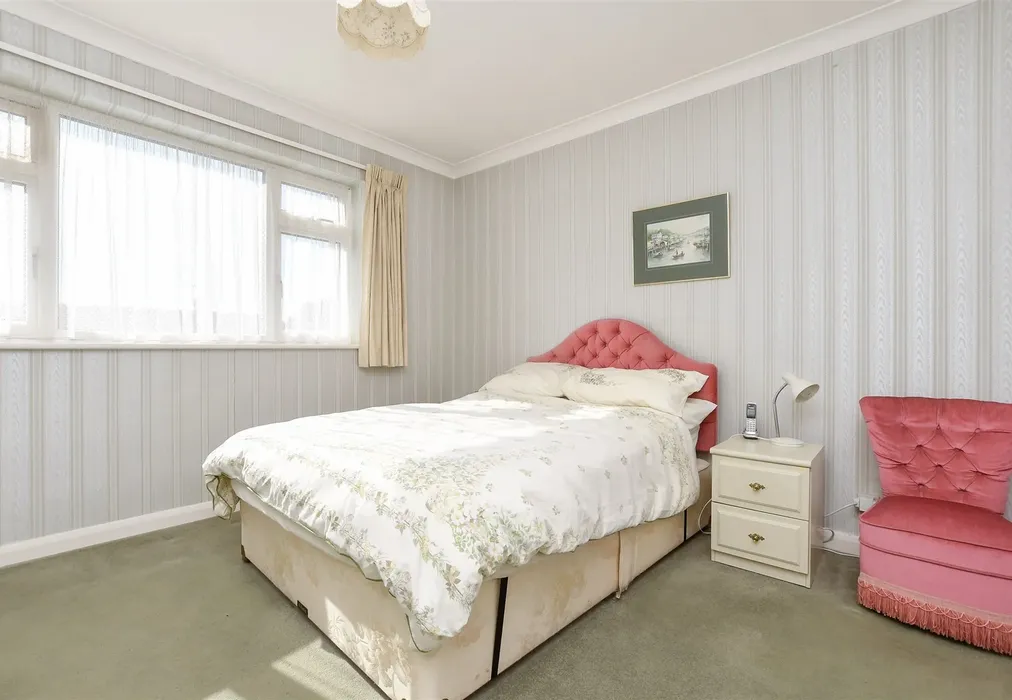 Bedroom 1 - Cronks Hill Close, Redhill, Surrey - Wards of Kent