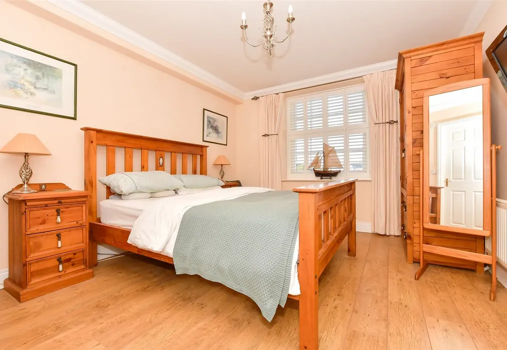 Bedroom 1 - Halliday Drive, Deal, Kent - Wards of Kent
