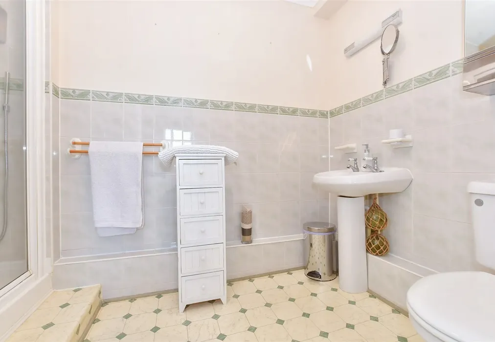 En-Suite Shower Room - Halliday Drive, Deal, Kent - Wards of Kent
