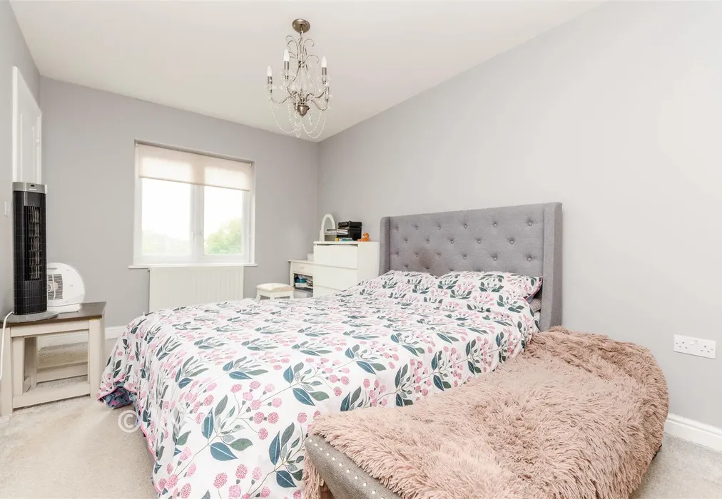 Bedroom 1 - Rainbow Road, Erith, Kent - Wards of Kent