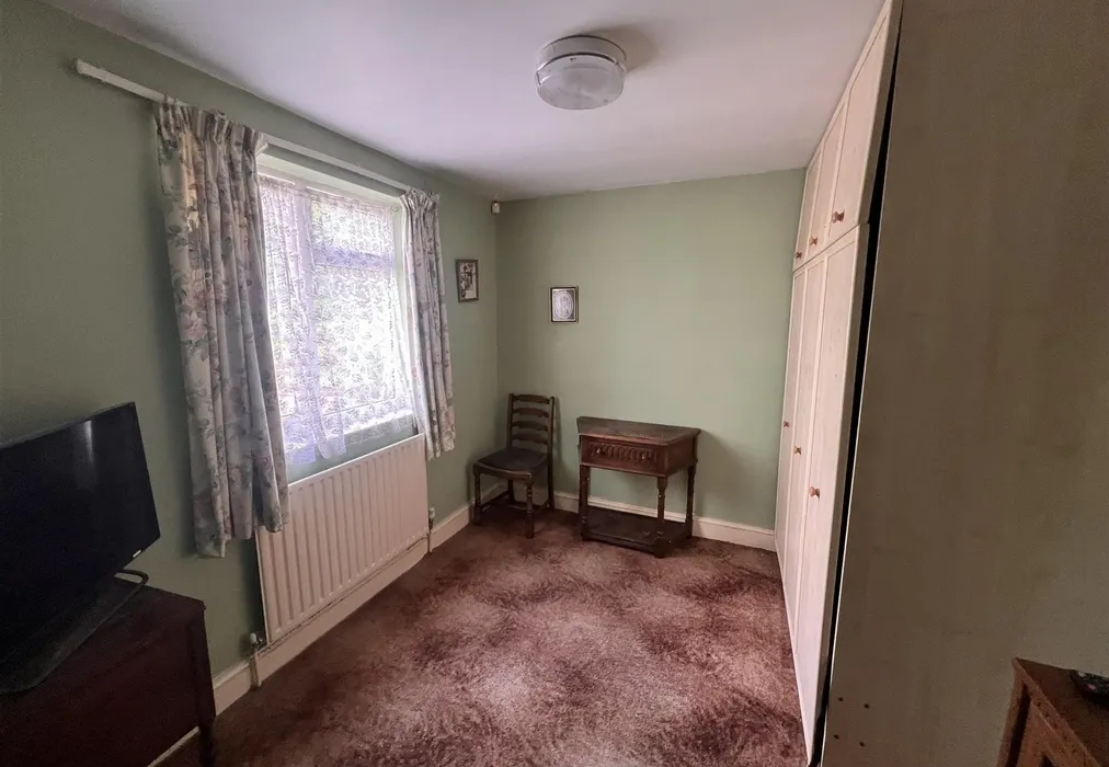 Bedroom - Brancaster Lane, Purley, Surrey - Wards of Kent