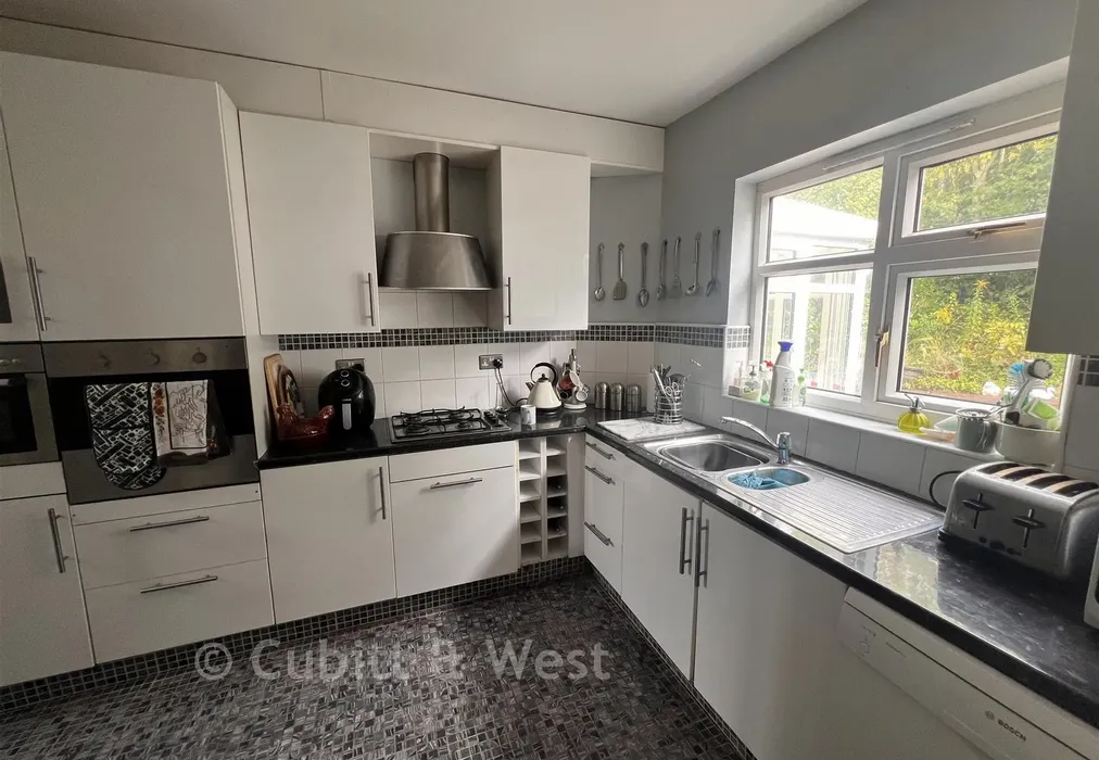 Kitchen - Brancaster Lane, Purley, Surrey - Wards of Kent