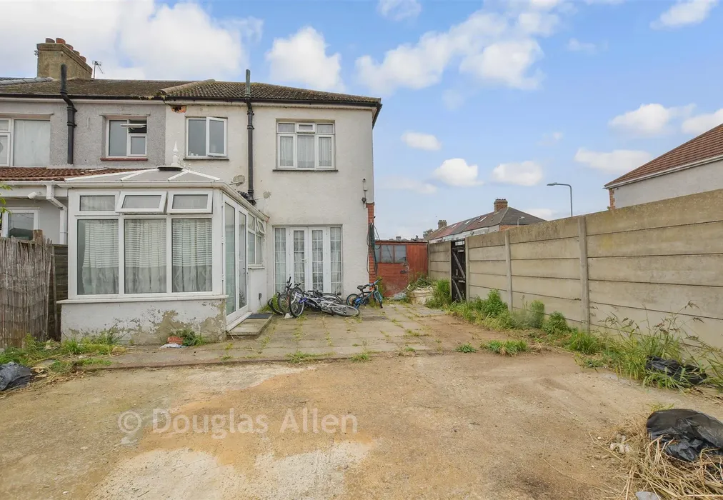 Rear Elevation - Gordon Road, Ilford, Essex - Wards of Kent