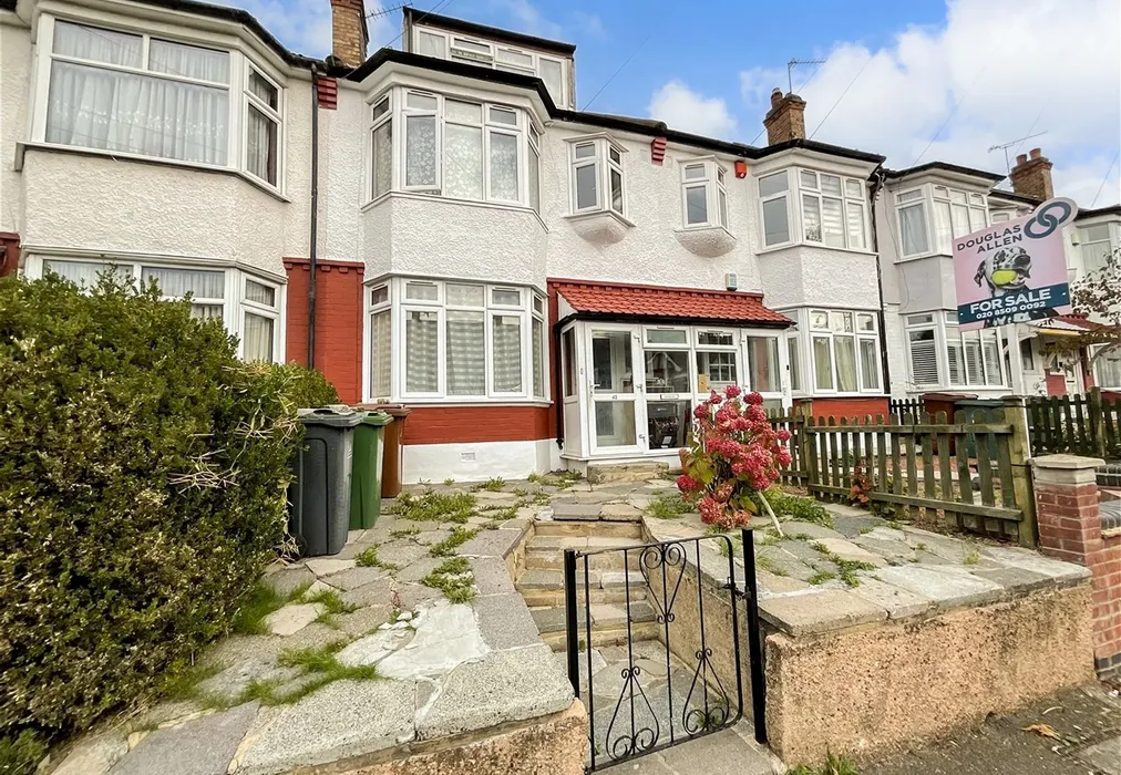 Front - Hale End Road, Walthamstow - Wards of Kent