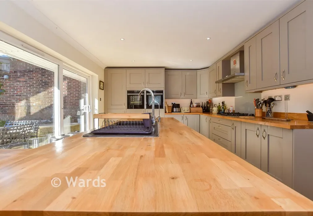 Kitchen - Crabble Lane, River, Dover, Kent - Wards of Kent